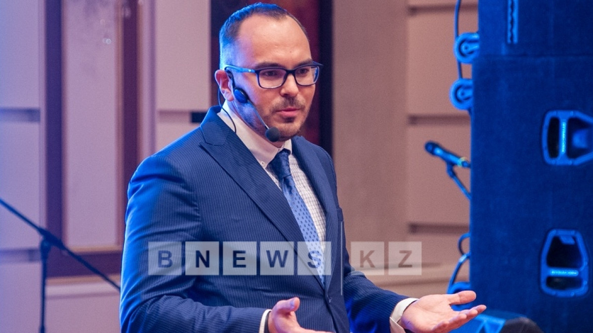  Абзал Калиев