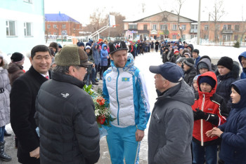 Фотография к новости: Петропавловск встретил бронзового призера Азиатских игр в Саппоро Дмитрия Бабенко