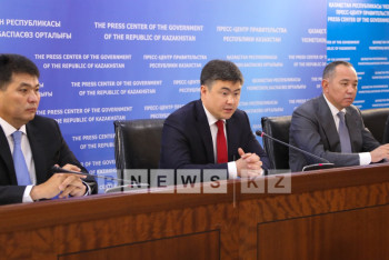 Фотография к новости: Министр нацэкономики объяснил колебания доллара и рубля