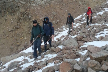 Фотография к новости: Заблудившихся на Большом Алматинском озере актюбинцев спасали 16 часов