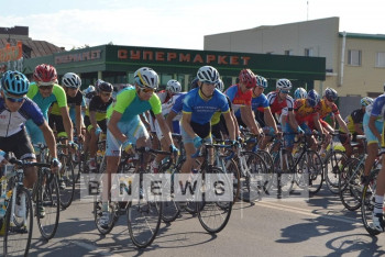 Фотография к новости: Чемпионат РК в многодневной гонке по велоспорту стартовал в СКО