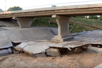 Фотография к новости: Опасный для жизни шымкентцев мост оставят аварийным еще на год