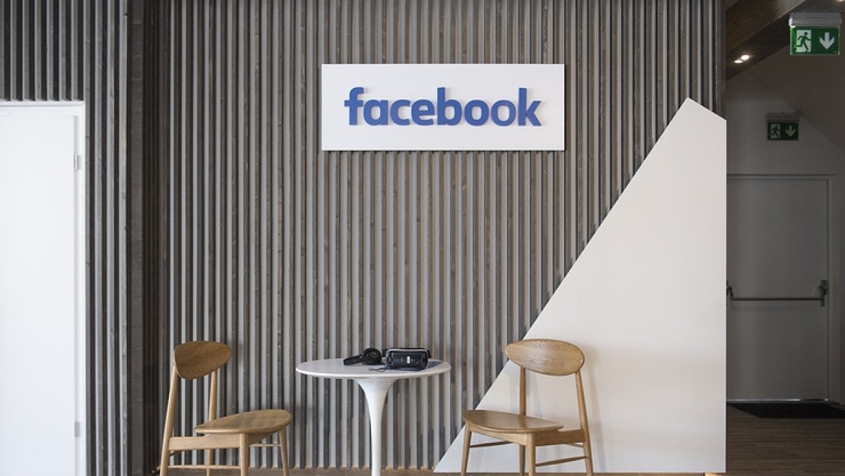  EPA/GIAN EHRENZELLER  