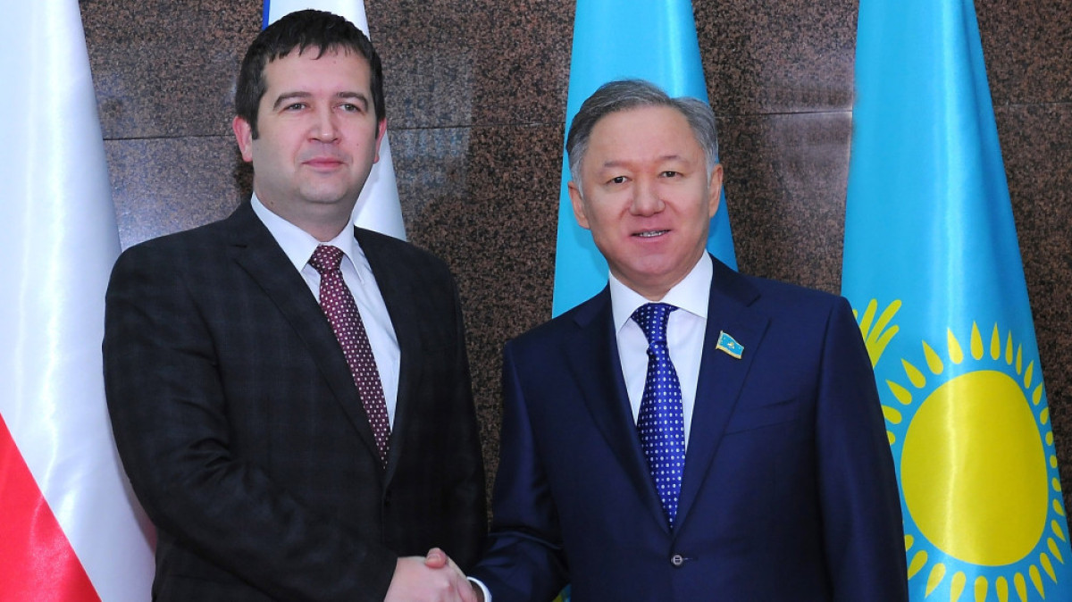  пресс-служба Мажилиса РК