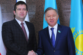 Фотография к новости: Н.Нигматулин обсудил с чешским коллегой вопросы расширения межпарламентского сотрудничества