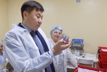 Фотография к новости: Лечебную биокосметику будут производить в Акмолинской области