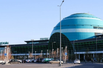 Фотография к новости: АНК: Прилетевшие в Астану люди первое, что будут слышать - имя Президента