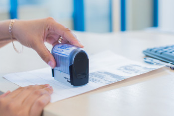 Фотография к новости: Документы из ЦОНа можно заказать с доставкой на дом