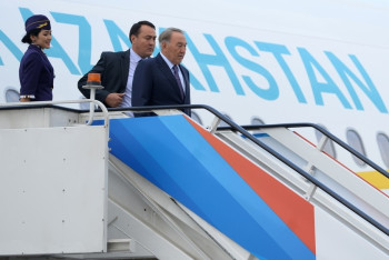 Фотография к новости: Нурсултан Назарбаев прибыл в Кызылординскую область