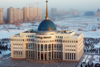 Фотография к новости: Создана рабочая группа по перераспределению полномочий между ветвями государственной власти Казахстана