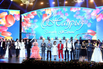 Фотография к новости: В честь международного женского дня в Астане состоялся праздничный концерт