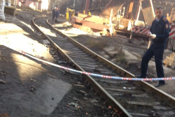 Фотография к новости:  Поезд насмерть сбил рабочего на «АрселорМиттал Темиртау» 