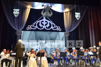 Фотография к новости: В СКО 2,5 тысячи работников культуры отметили свой профессиональный праздник 