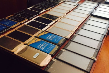 Фотография к новости: Мобильные телефоны на 1 млрд тенге завезли незаконно из ОАЭ в Казахстан