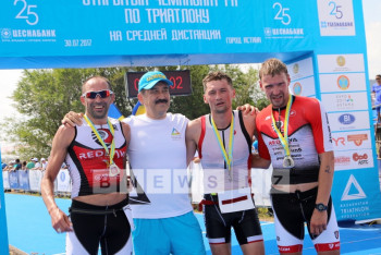 Фотография к новости: Определились первые победители по триатлону среди профессионалов