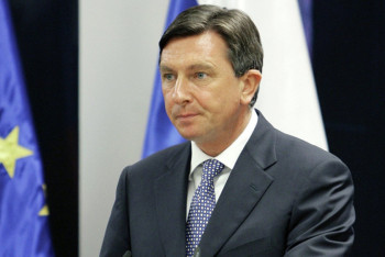 Фотография к новости: Президентом Словении избран «король» Instagram