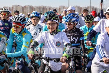 Фотография к новости: Велосезон в Астане открыли массовым забегом