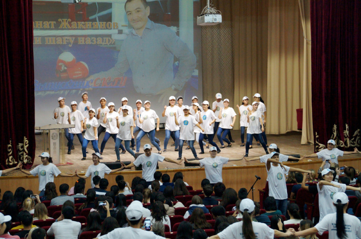  Светлана Боярская