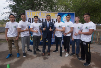 Фотография к новости: В трех городах Казахстана появились площадки для street workout