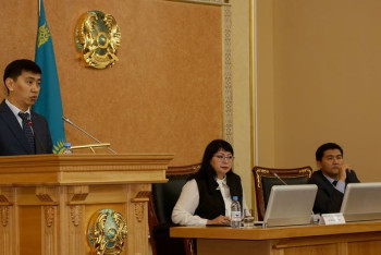 Фотография к новости: Сколько вакантных мест госслужащих пустуют в Мангыстауской области