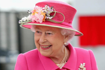 Фотография к новости: Королева Елизавета II заявила, что будет править вечно - СМИ