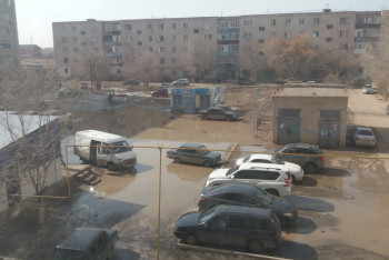 Фотография к новости: В пригороде Актобе жалуются на подтопление