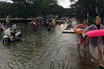 Фотография к новости: МИР РК просит туроператоров предупреждать о ситуации в Таиланде