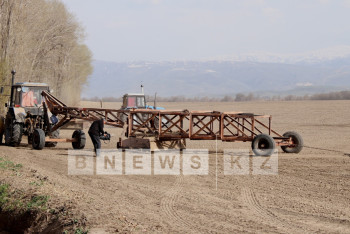 Фотография к новости: Более 80% сельскохозяйственной техники в Казахстане устарело - МСХ