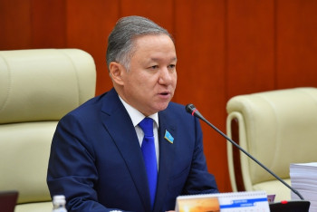 Фотография к новости: Нигматулин рассказал о главных законопроектах предстоящей сессии мажилиса