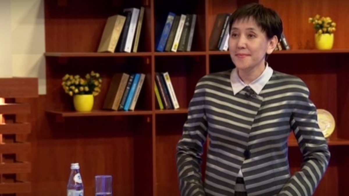  скрин с видеокадра 