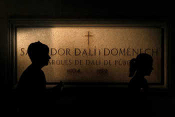 Фотография к новости: Останки Сальвадора Дали эксгумировали по иску его возможной дочери