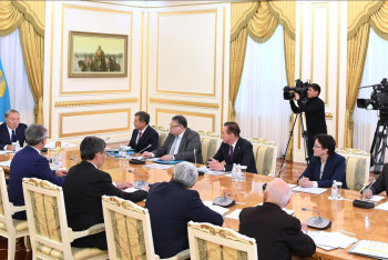 Фотография к новости: Назарбаев: Ни одна страна в мире так не обсуждала новый алфавит со всем народом