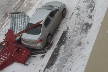 Фотография к новости: Акимат Астаны предупредил горожан о возможном падении облицовки с домов
