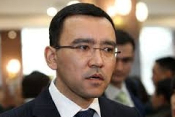 Фотография к новости: Маулен Ашимбаев: Никому не позволено подвергать сомнению территориальную целостность Казахстана