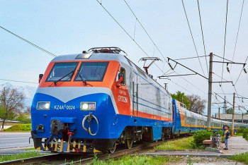 Фотография к новости: В преддверии Наурыза запускается скоростной поезд Алматы — Ташкент 