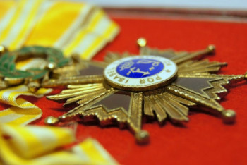 Фотография к новости: Нурсултана Назарбаева наградили Орденом Изабеллы Католической