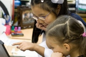 Фотография к новости: В школах Казахстана создадут наблюдательные советы для отслеживания спонсорских взносов