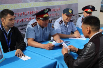 Фотография к новости: Полицейские Актюбинской области стали ближе к народу