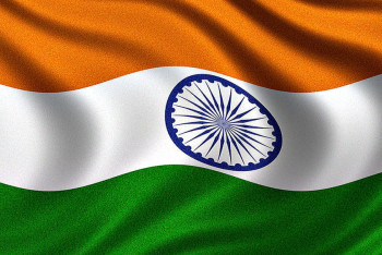 Фотография к новости: Министр иностранных дел Индии добилась снятия с продаж на Amazon половиков с флагом страны