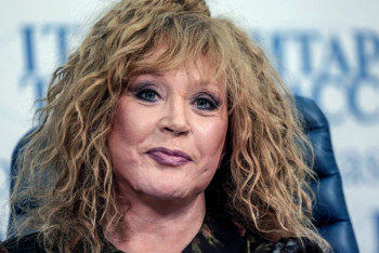 Фотография к новости: Звезды эстрады запустили флешмоб в поддержку Пугачевой (ВИДЕО)