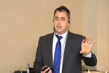 Фотография к новости: Канадский маркетолог обучил пресс-секретарей госорганов оценивать риски в соцсетях 