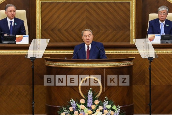 Фотография к новости: Президент РК рассказал о новых условиях работы парламента и правительства