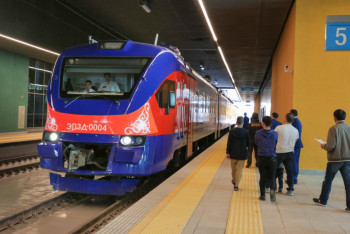 Фотография к новости: На новый вокзал «Нурлы жол» прибыли первые поезда