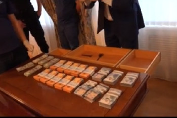 Фотография к новости: Столичный чиновник задержан с поличным при получении взятки в 3 млн тенге