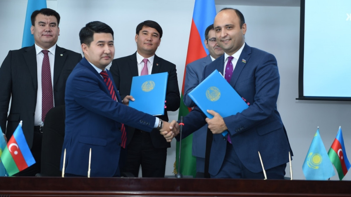  Министерство молодежи и спорта АР