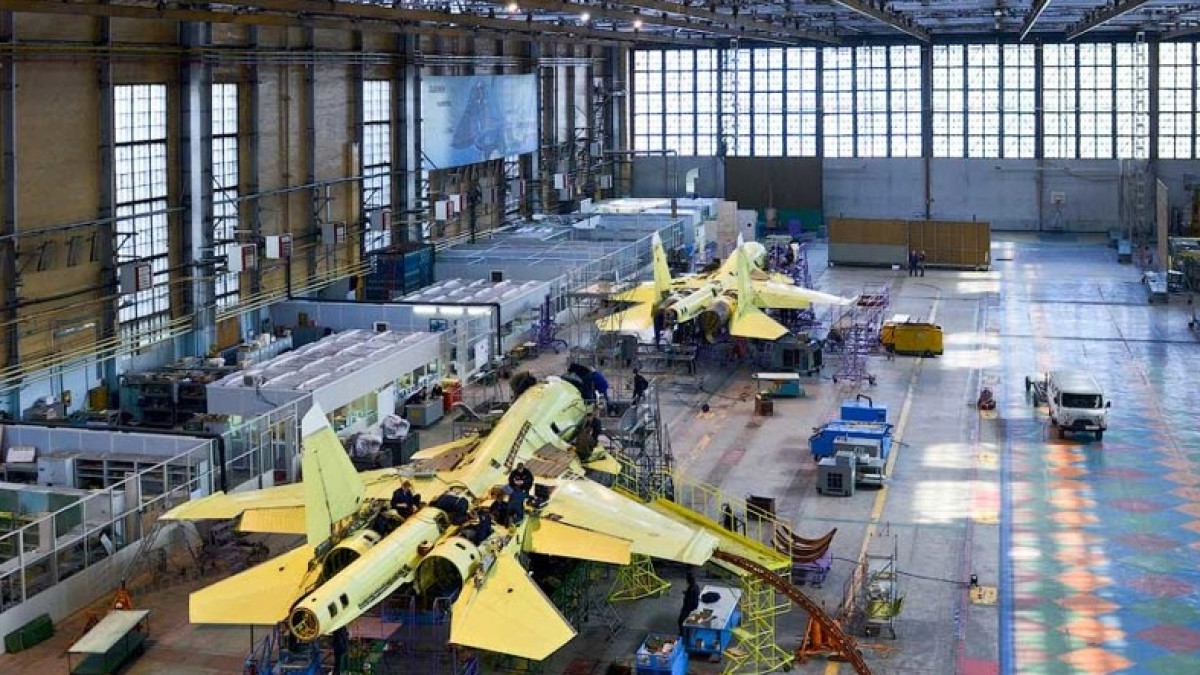  nlo-mir.ru. На фото:Иркутский авиационный завод