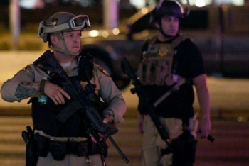 Фотография к новости: Бойня в Лас-Вегасе стала самым массовым расстрелом в истории США