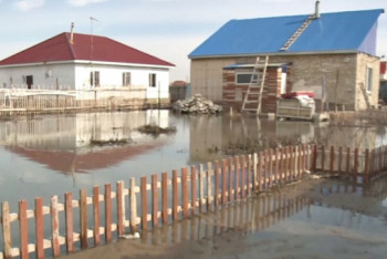 Фотография к новости: В Сандыктауский район доставлено более 10 тонн гуманитарной помощи