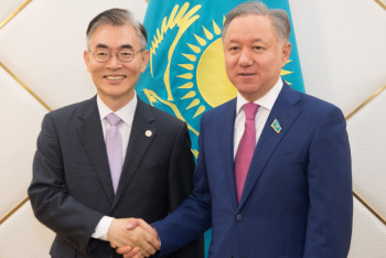 Фотография к новости: Н.Нигматулин и посол Южной Кореи отметили актуальность тематики ЭКСПО