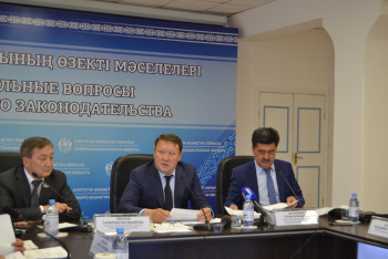 Фотография к новости: Аким СКО предложил усилить меры за неэффективное использование земли 